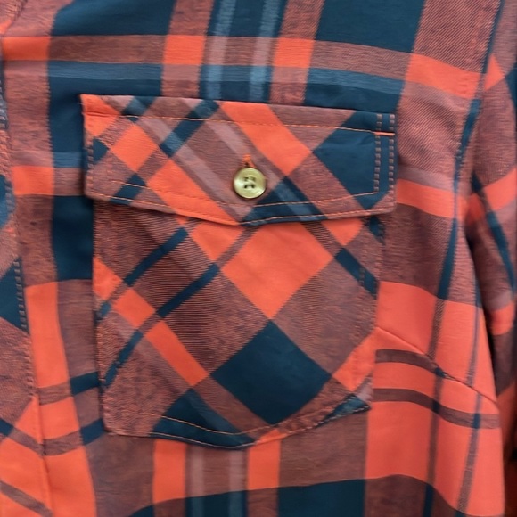 Marmot Woman’s 1/2 Zip Plaid Shirt, Red/Navy. Size XL - Picture 3 of 7